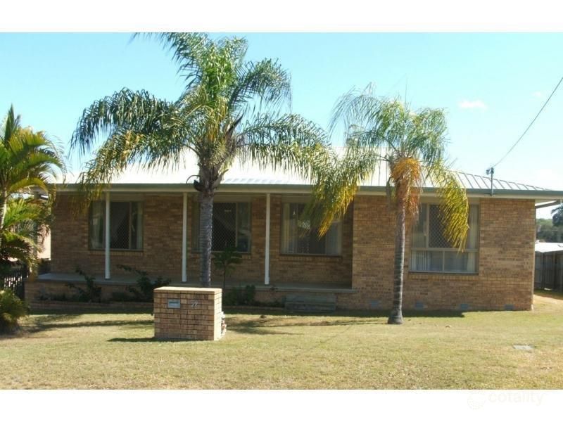 27 Tinana St, Tinana, QLD 4650