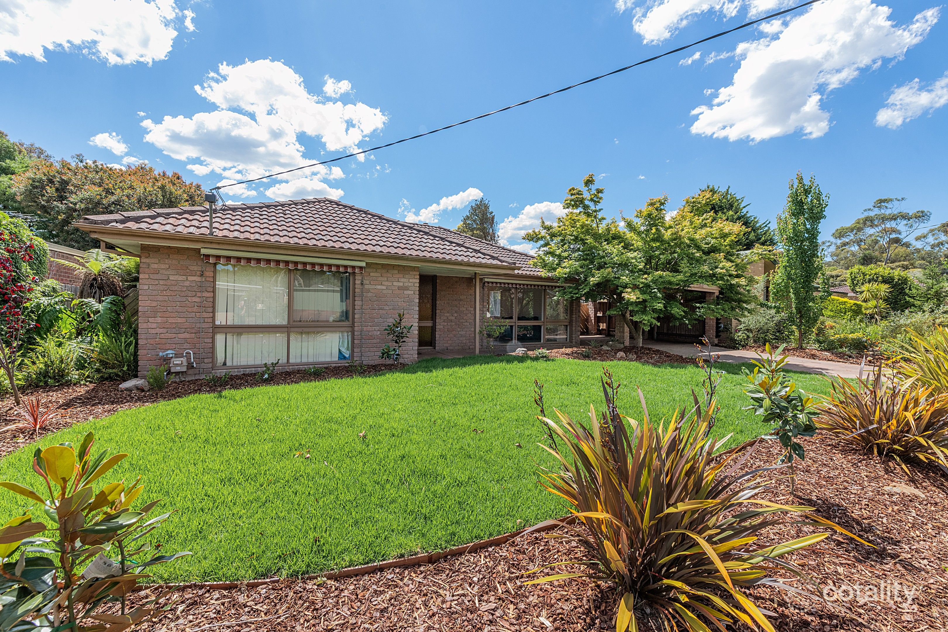 4 Toolimerin Ave, Bayswater North, VIC 3153