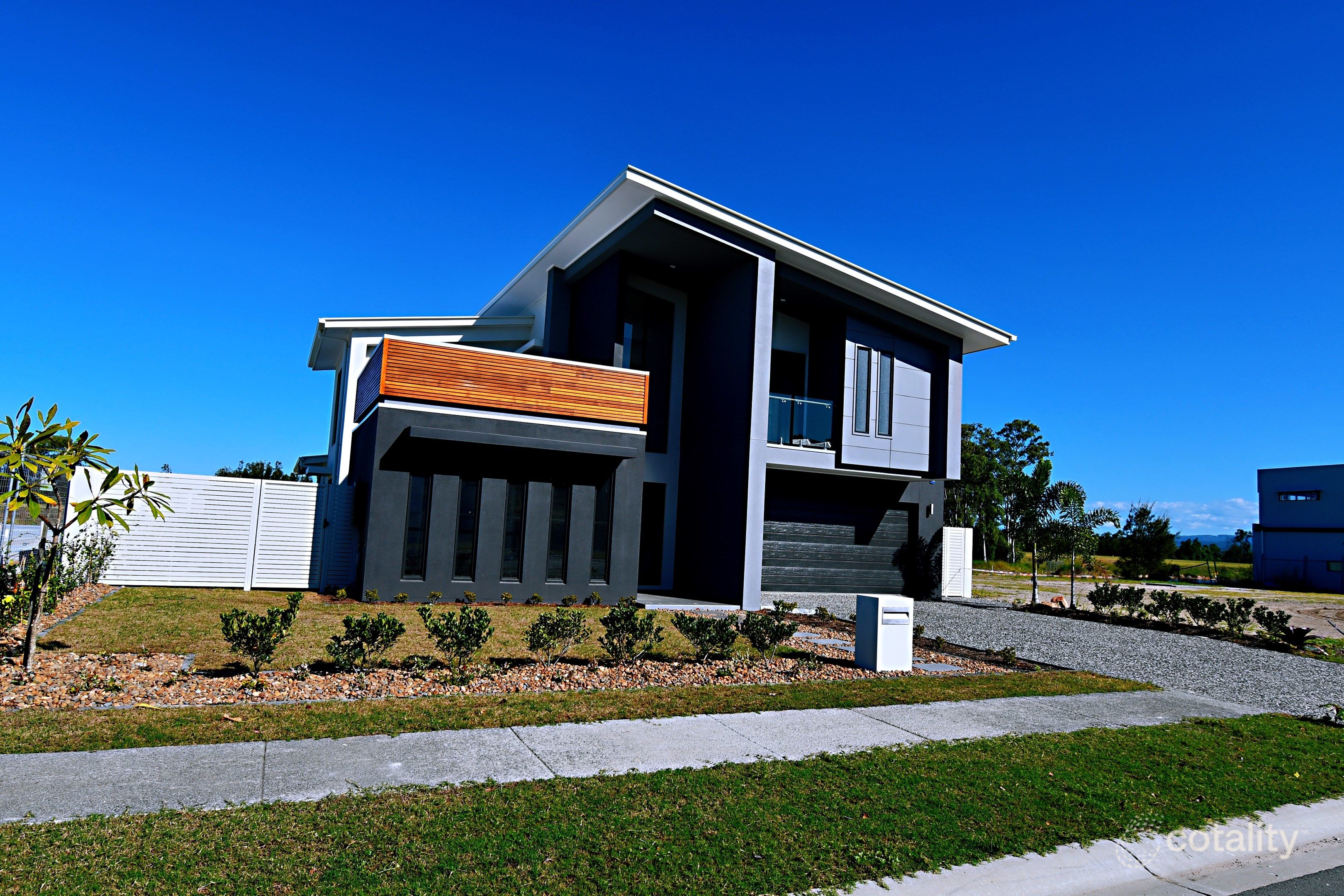 59 Serenity Bvd, Helensvale, QLD 4212