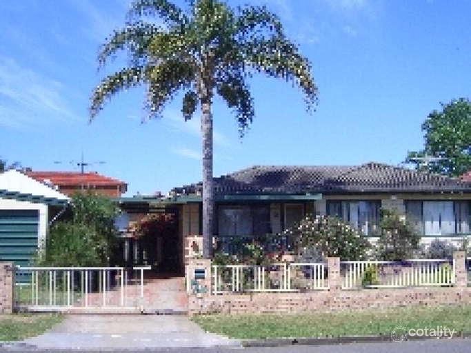 2 Canva St, Canley Vale, NSW 2166
