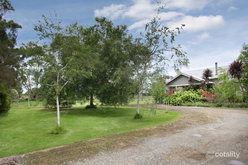 26 Henry Rd, Bunyip, VIC 3815