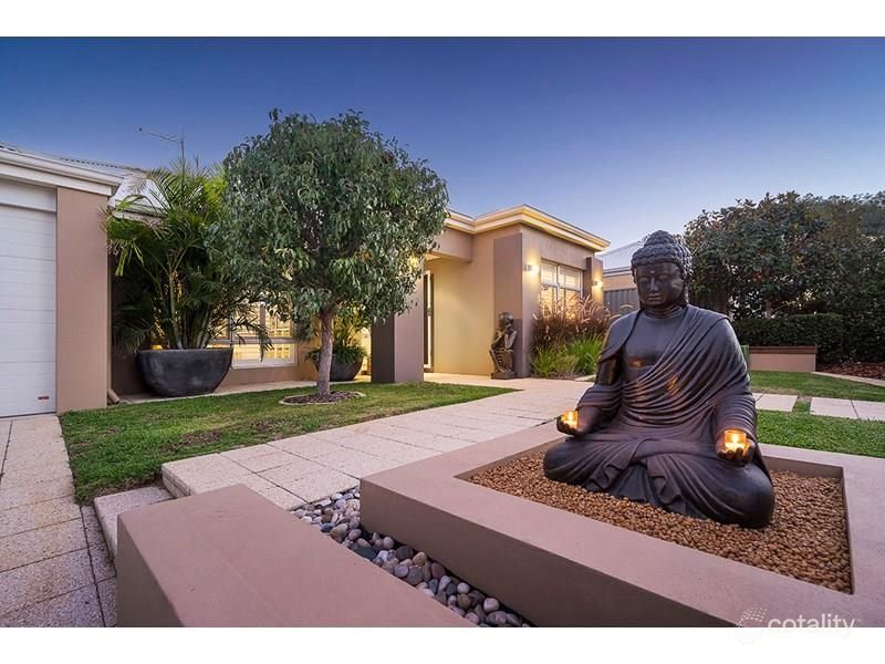 26 Highland Rise, Piara Waters, WA 6112