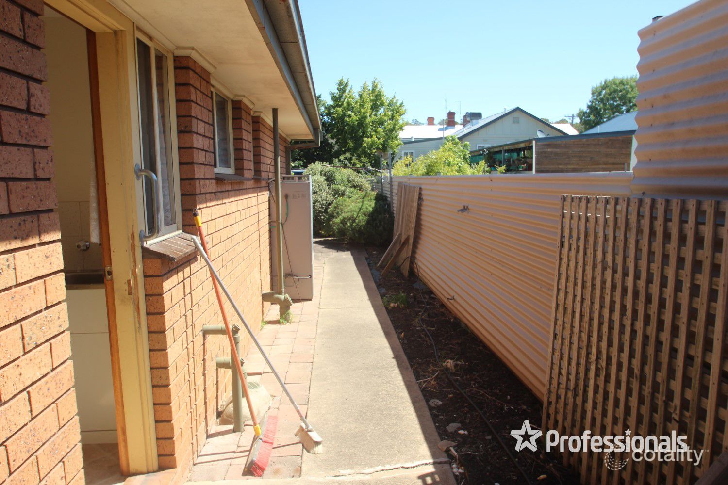 2/89 Inkerman St, Maryborough, VIC 3465