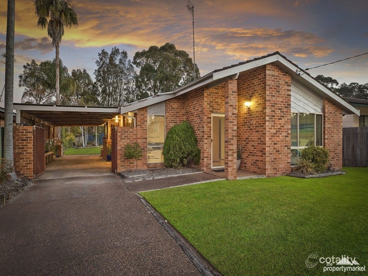 22 Lucas Cres, Berkeley Vale, NSW 2261