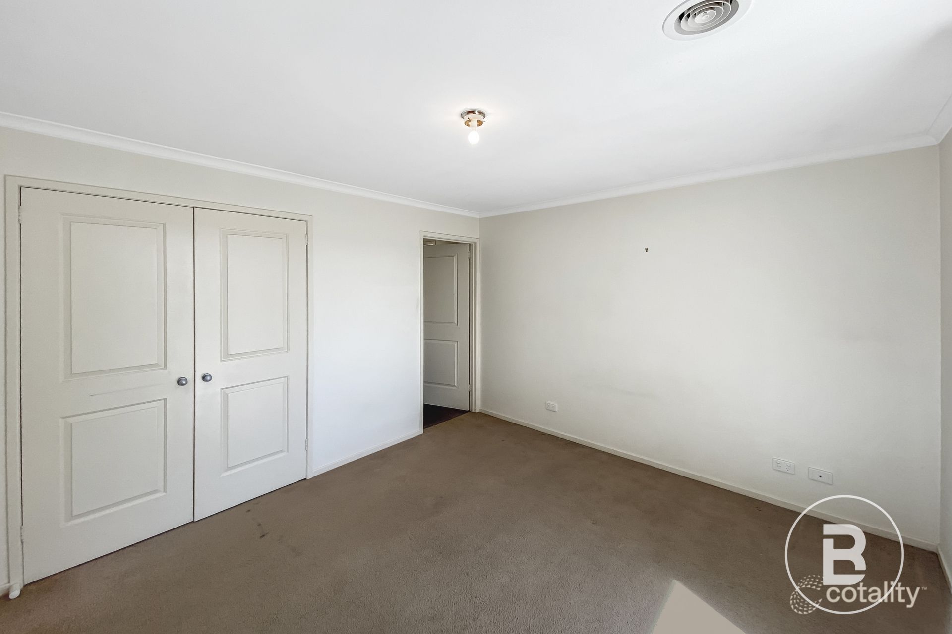 2/712 Geelong Rd, Canadian, VIC 3350