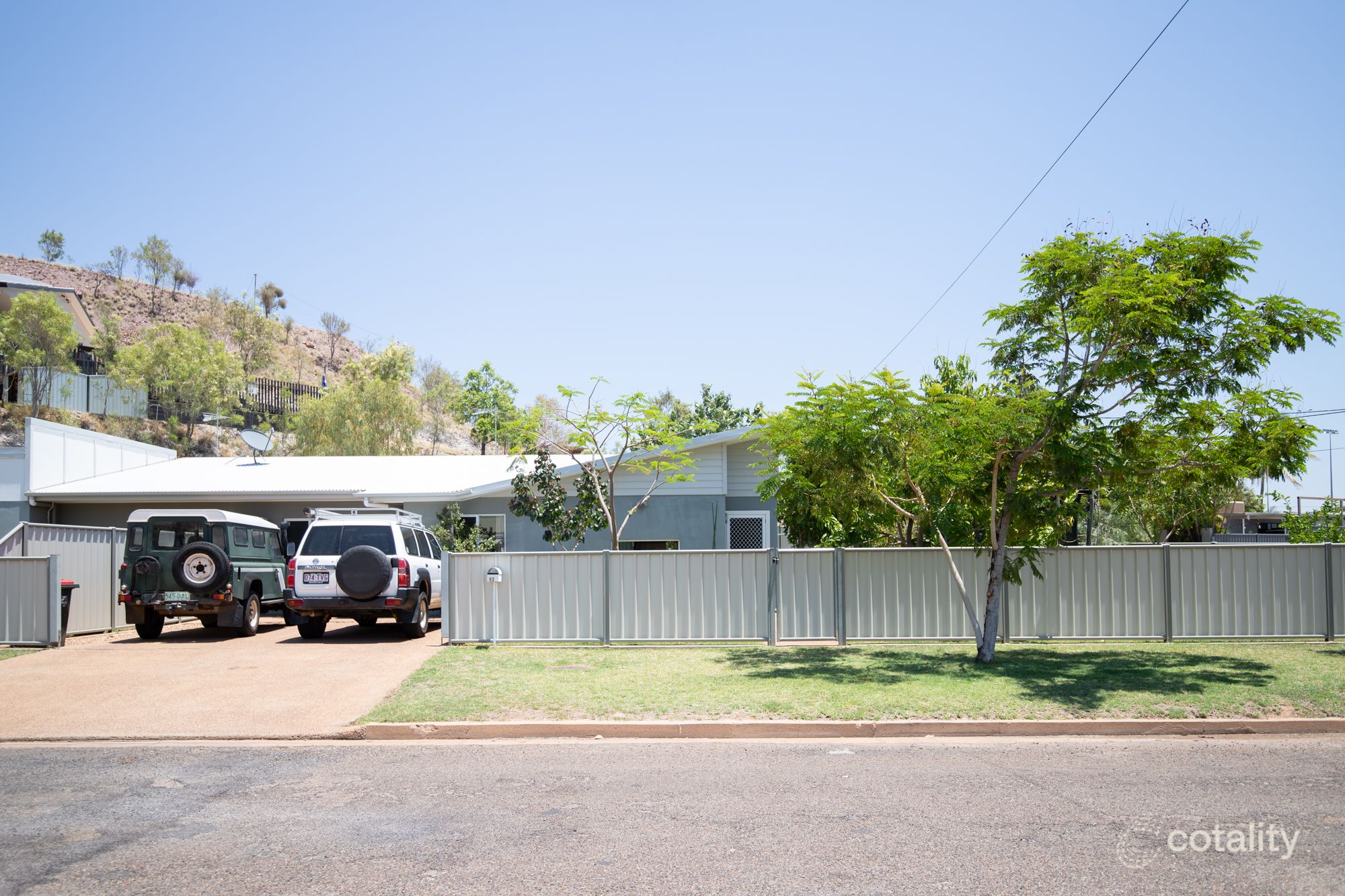 2/1a King St, The Gap, QLD 4825