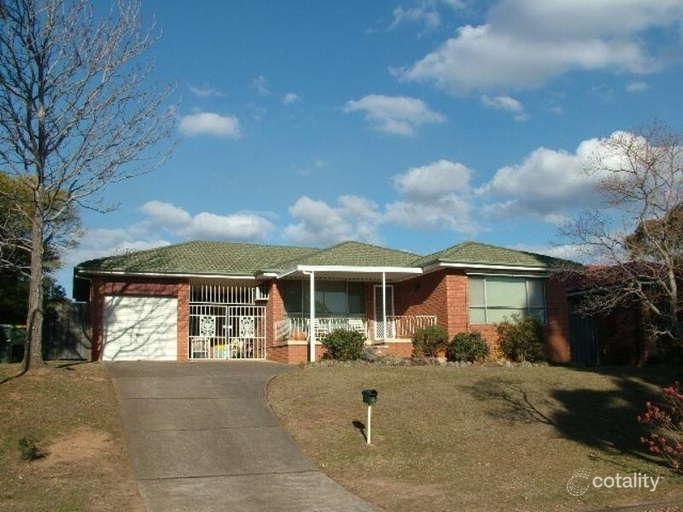 32 Lorikeet Ave, Ingleburn, NSW 2565