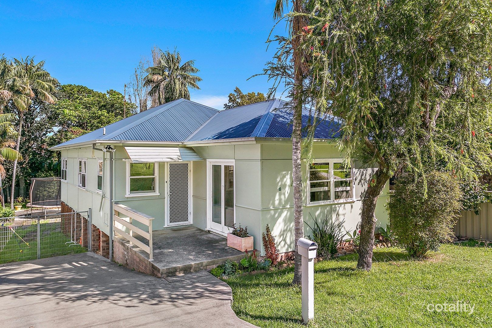 8 Dunne St, Austinmer, NSW 2515