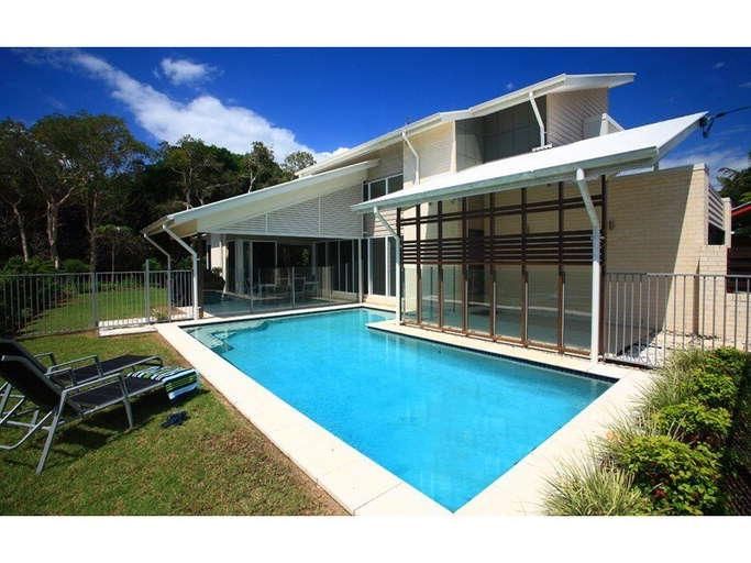 81 Oceanic Dr, Warana, QLD 4575