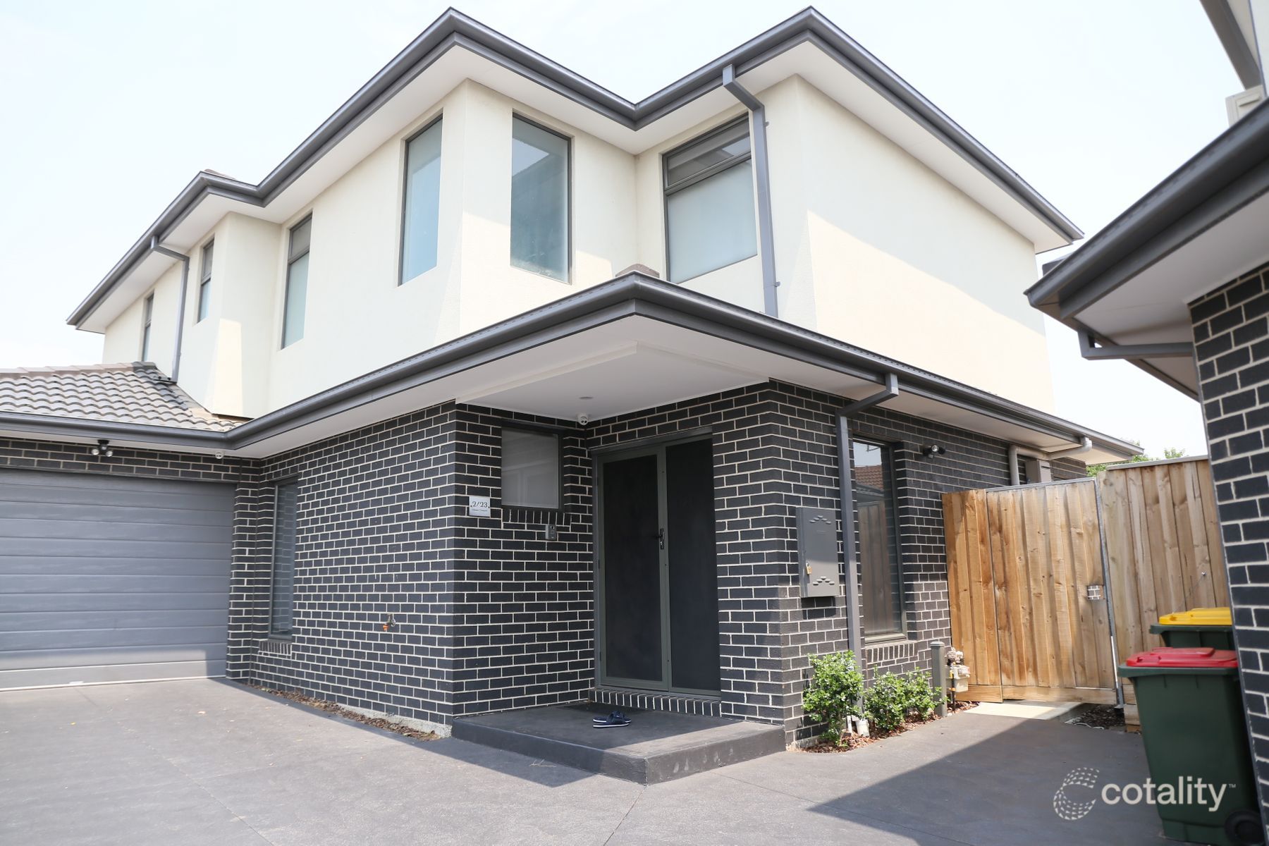 2/23 Kiewa Cres, Dallas, VIC 3047