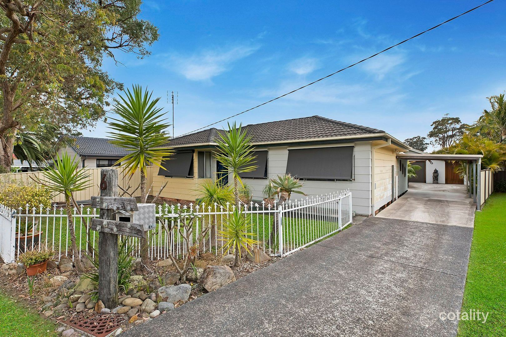 6 Lucas Cres, Berkeley Vale, NSW 2261