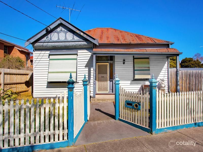 18a Carlisle Cres, Hughesdale, VIC 3166