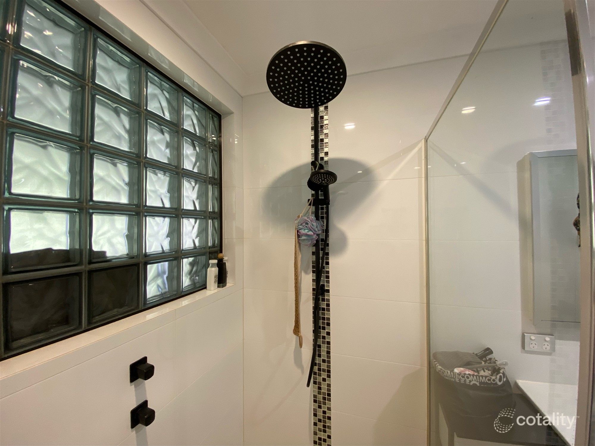 9 Pingandy Cres, Dampier, WA 6713