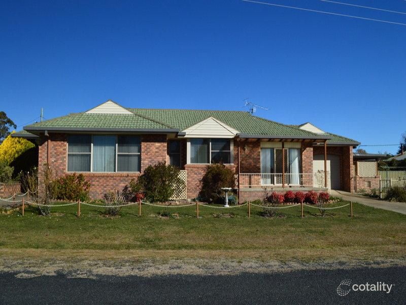 38 Prisk St, Guyra, NSW 2365