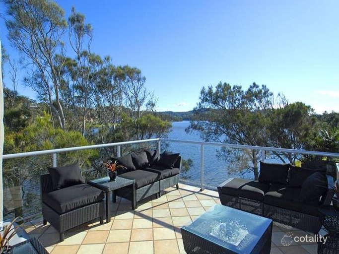 32 Ocean View Dr, Wamberal, NSW 2260