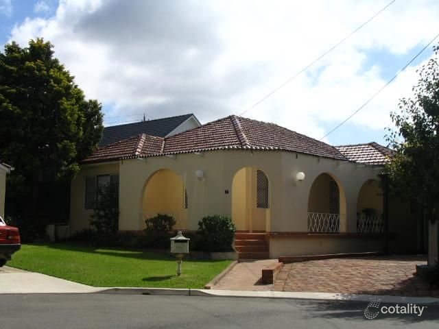 2 Palmer Cres, Bexley, NSW 2207