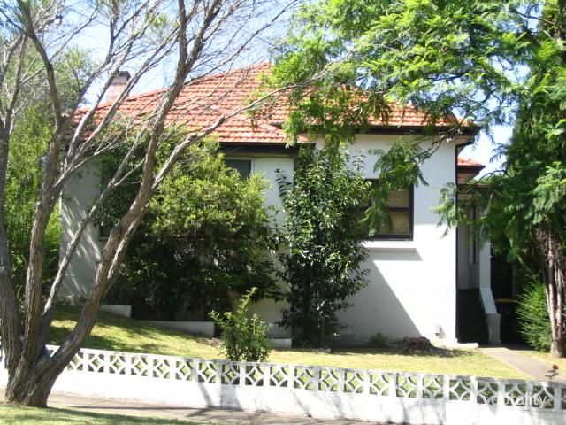 31 Tait St, Russell Lea, NSW 2046