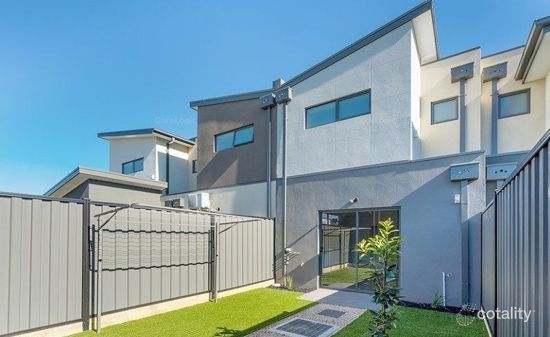 11 Tarlo Ct, Craigieburn, VIC 3064