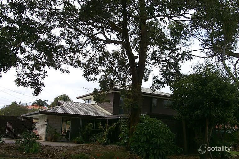 64 Springfield St, Macgregor, QLD 4109