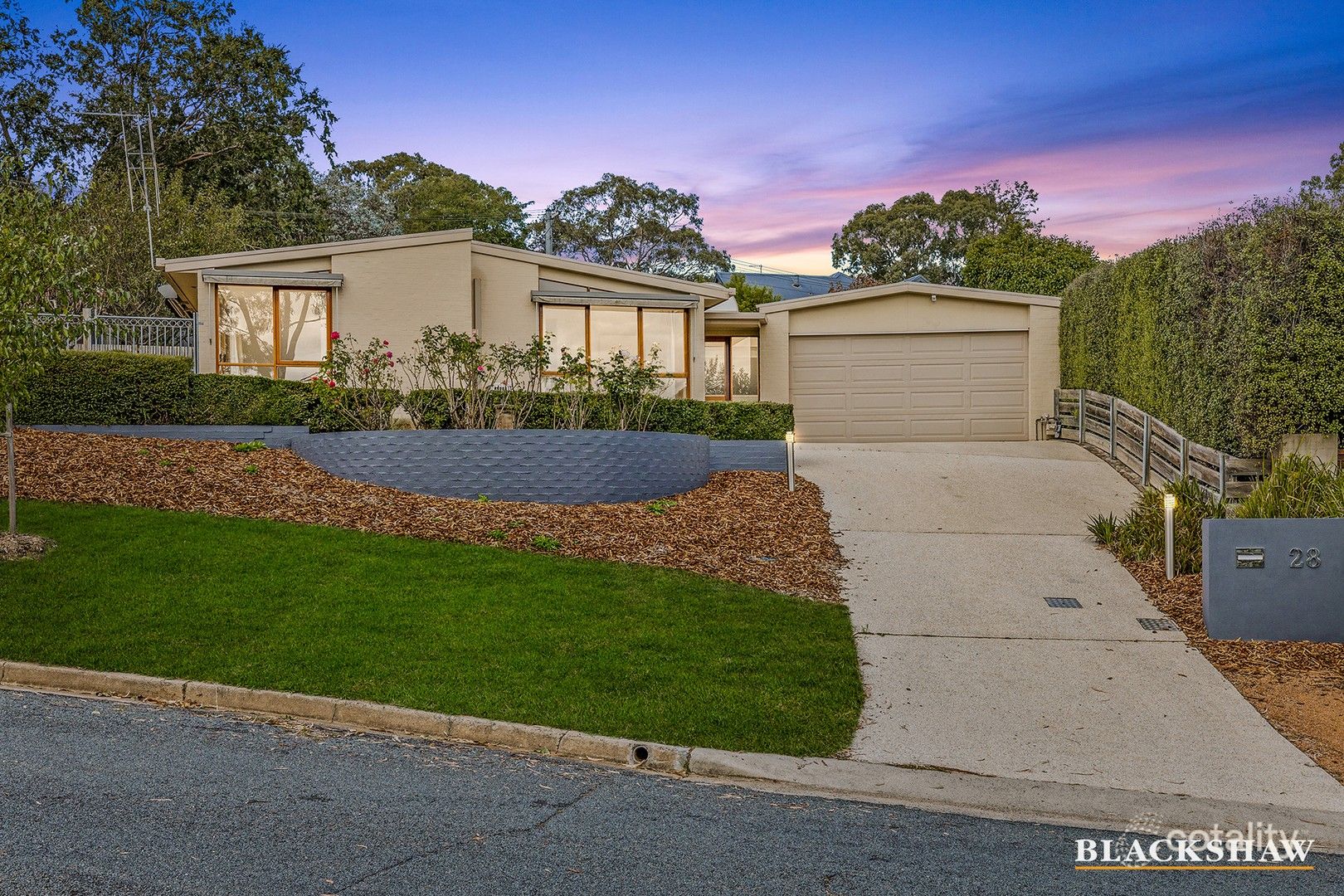 28 Tompson St, Garran, ACT 2605