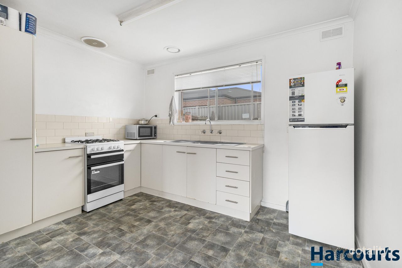 3/914 Geelong Rd, Canadian, VIC 3350