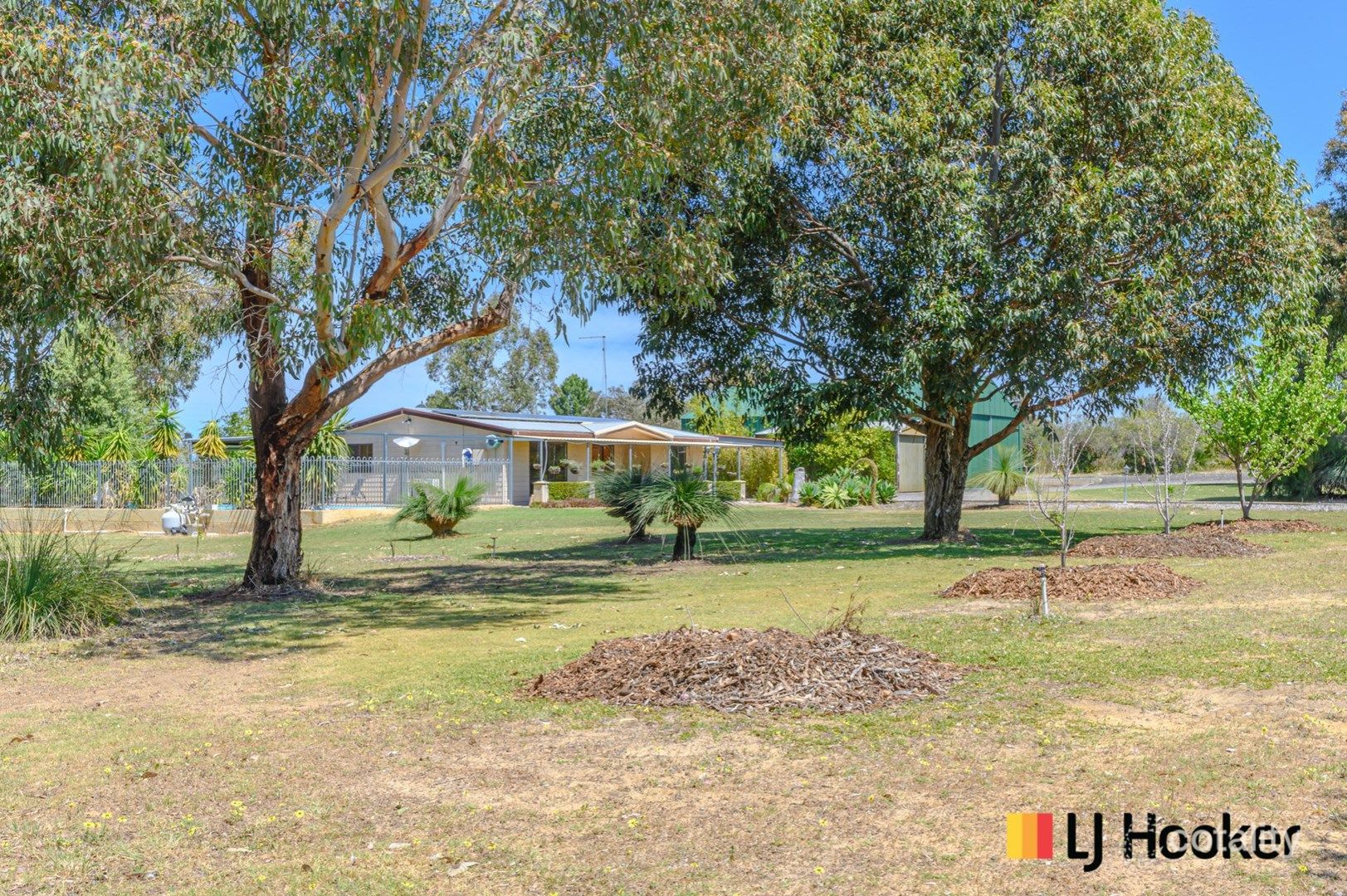 166 Birdwood Dr, Woodridge, WA 6041