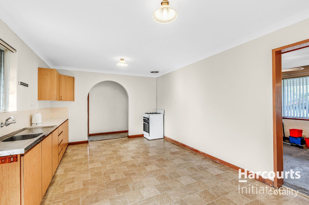 28b O'Grady Way, Girrawheen, WA 6064