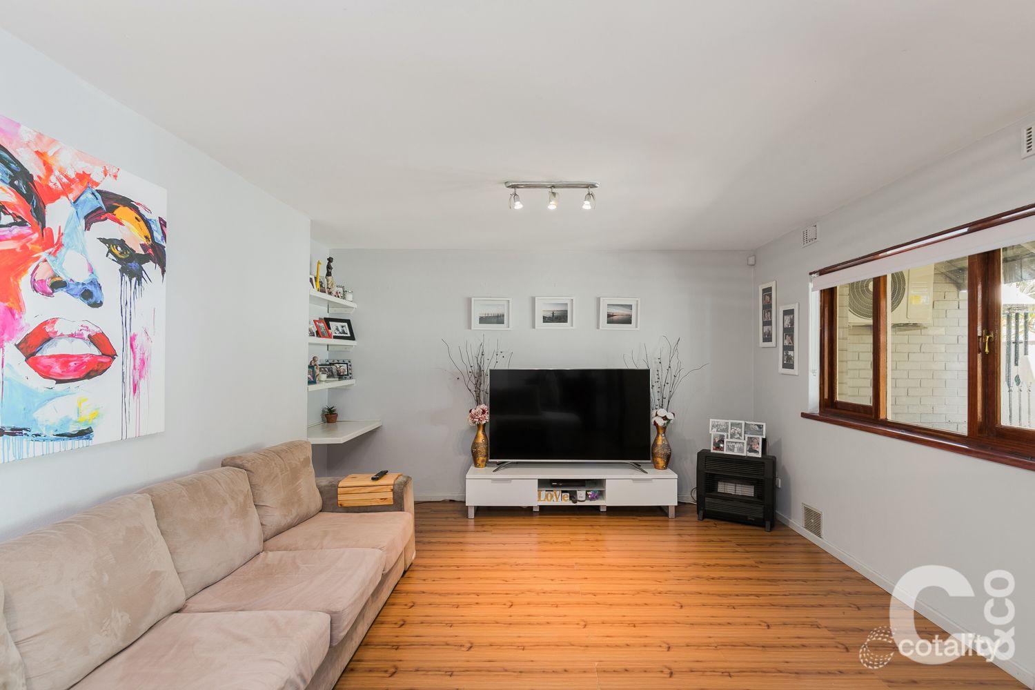 2/2 Elmslie St, Orelia, WA 6167