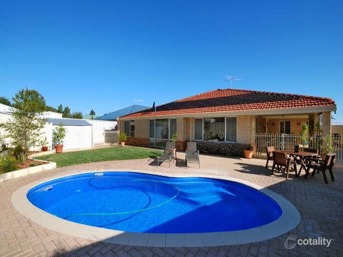11 Carwoola Cir, Carramar, WA 6031