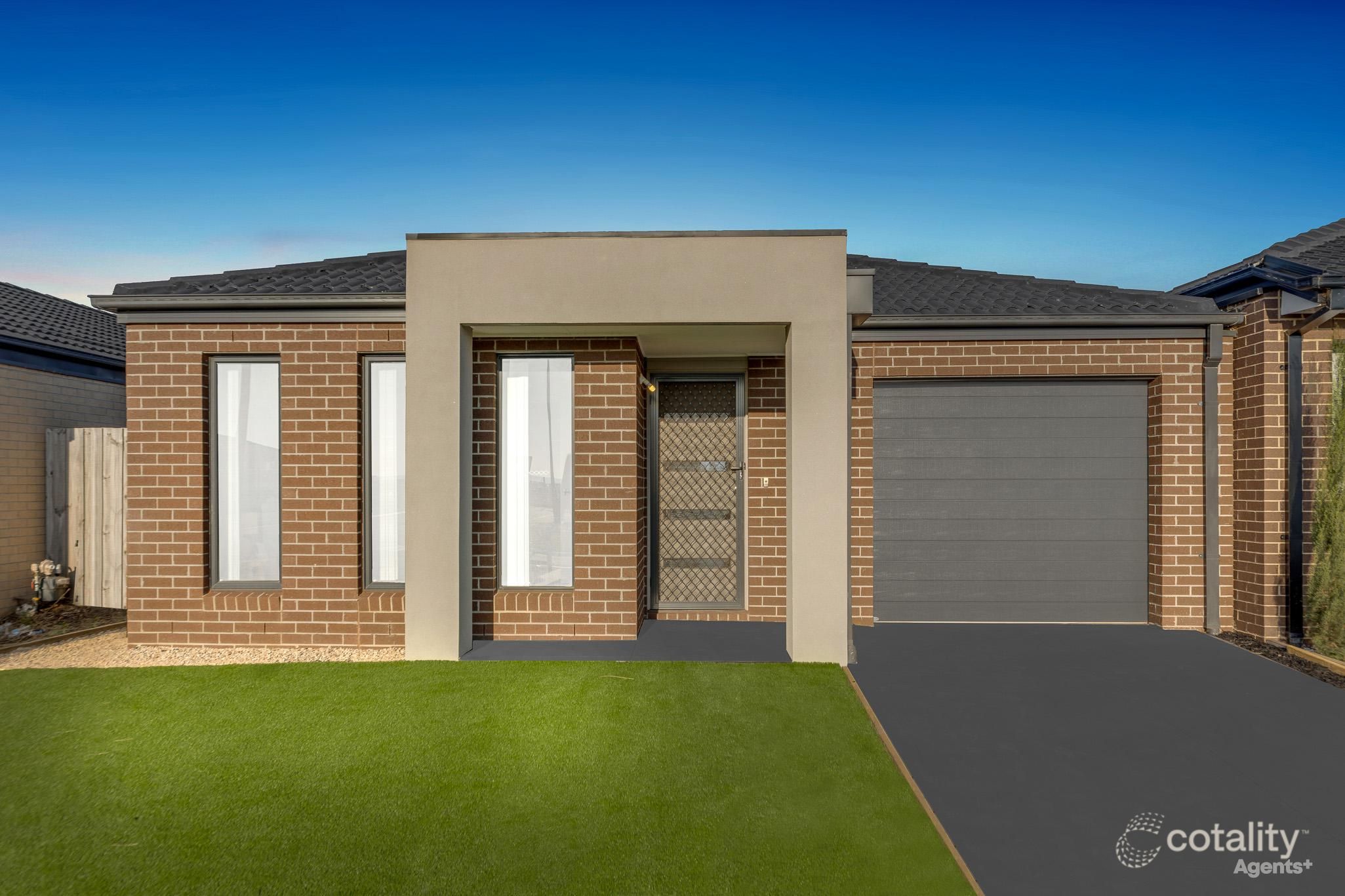 16 Pearce Way, Weir Views, VIC 3338