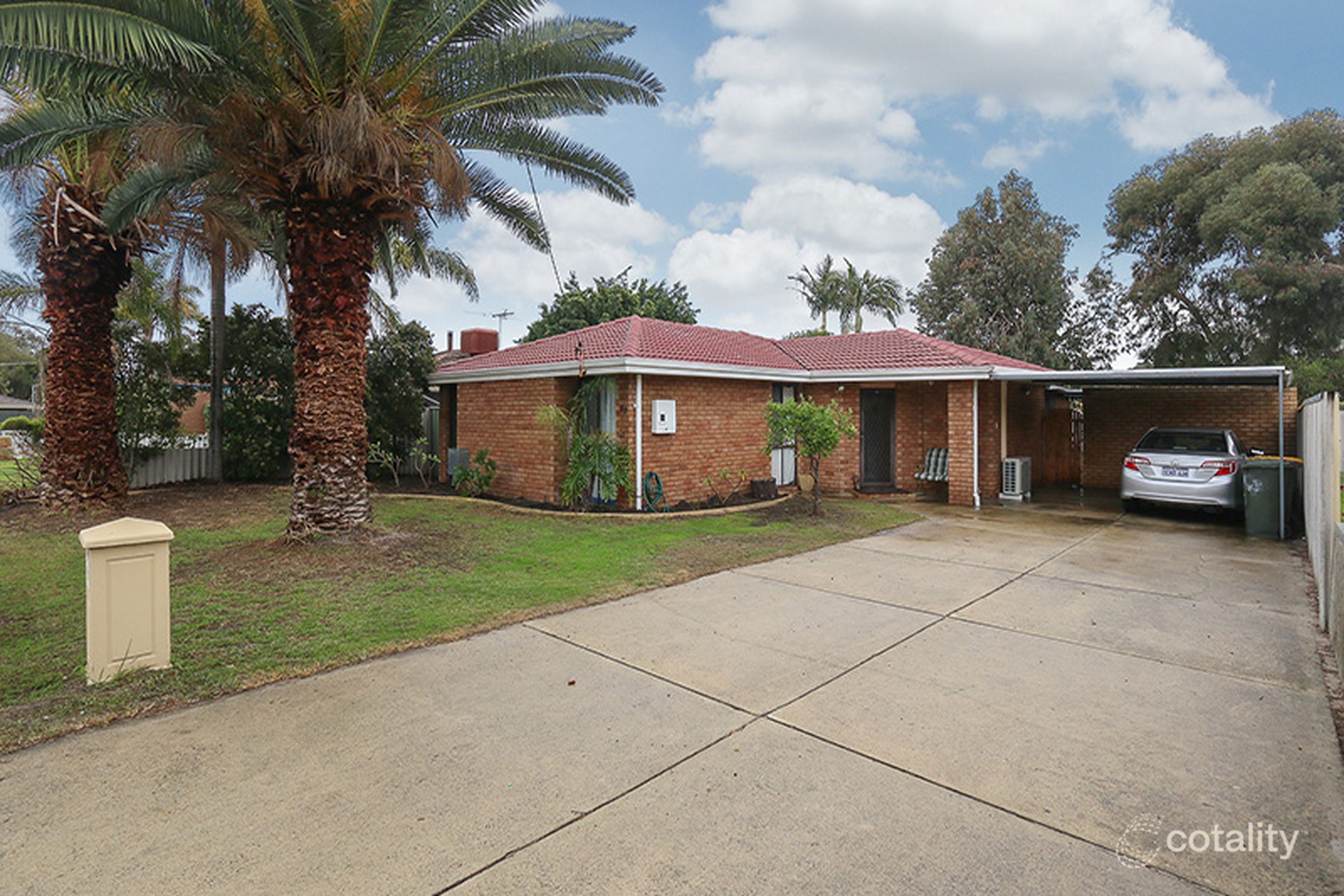 92 Glenbawn Dr, South Lake, WA 6164