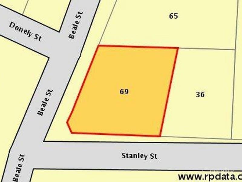 69 Beale St, Oakey, QLD 4401