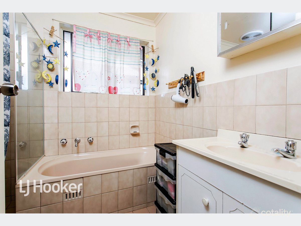 29 Lennox Dr, Paralowie, SA 5108