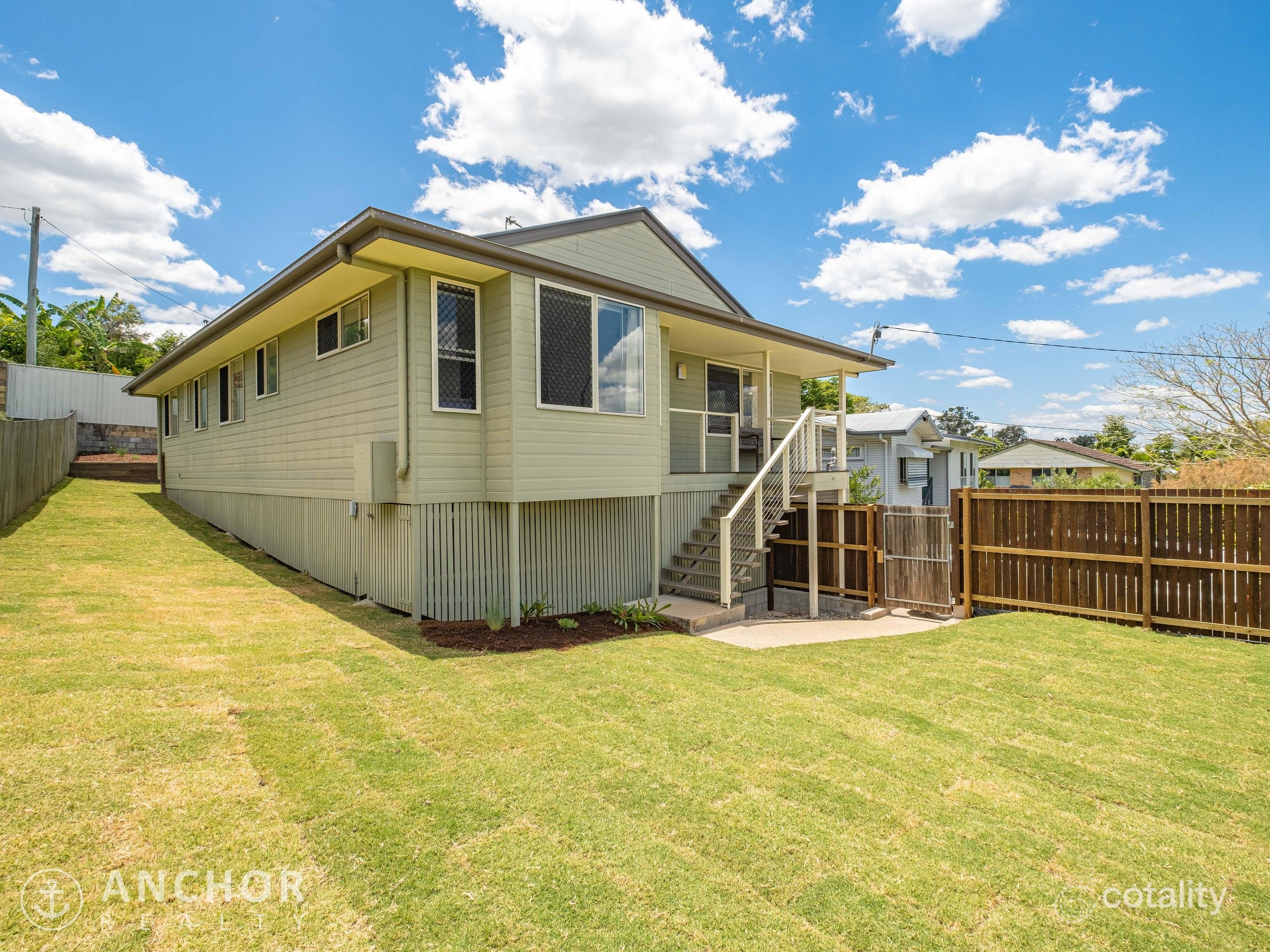 27 Thomas St, Gympie, QLD 4570
