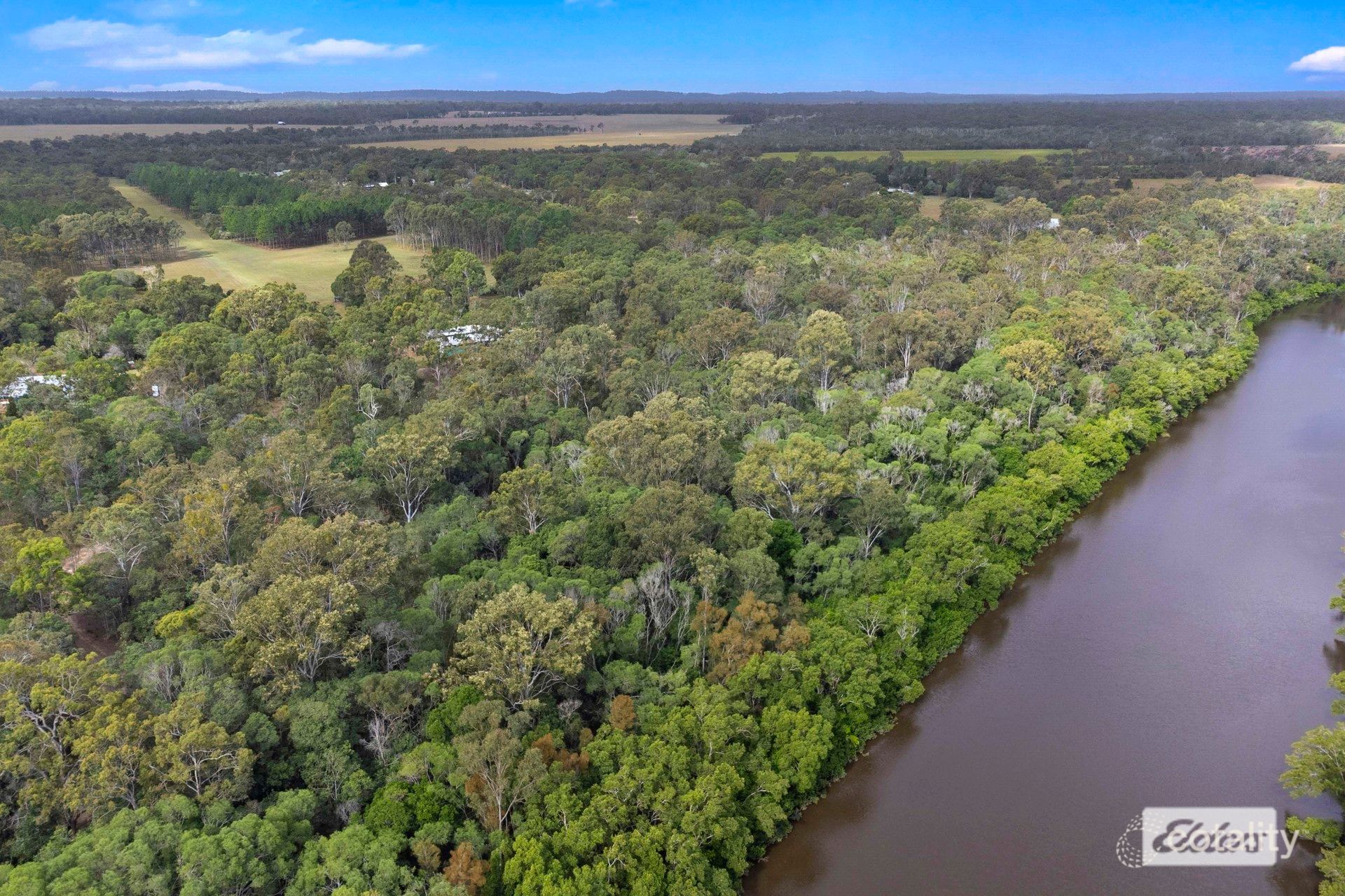 521 Burrum Heads Rd, Burrum River, QLD 4659