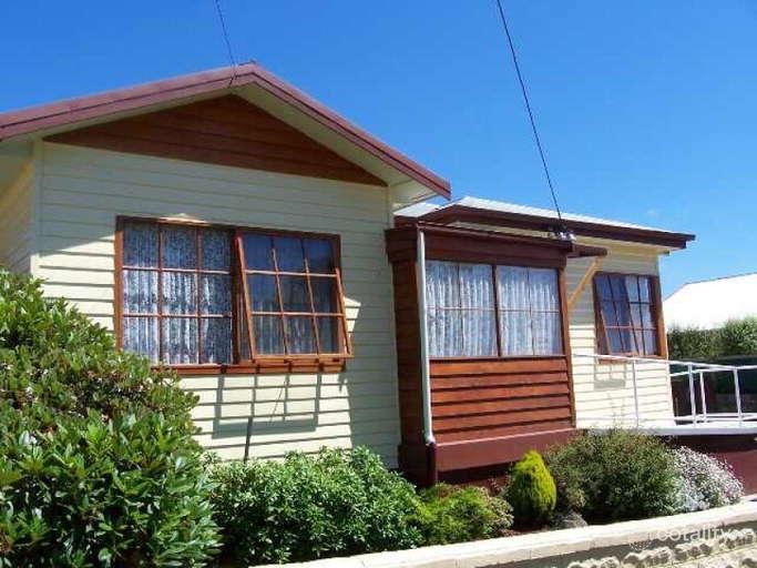 12 Monnington St, Upper Burnie, TAS 7320