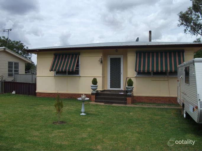 10 Victor St, Trangie, NSW 2823