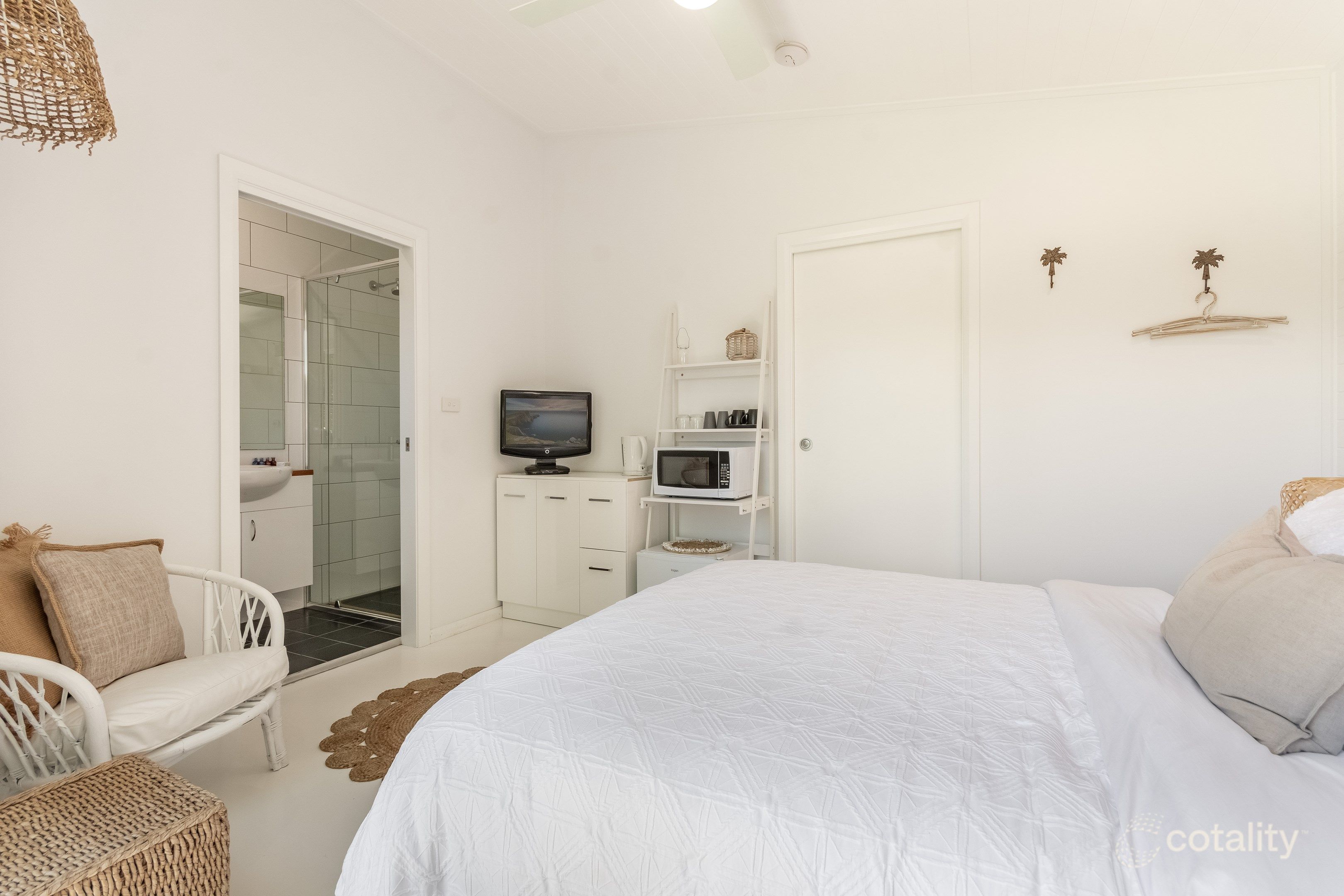 2 Norfolk Rd, Yamba, NSW 2464