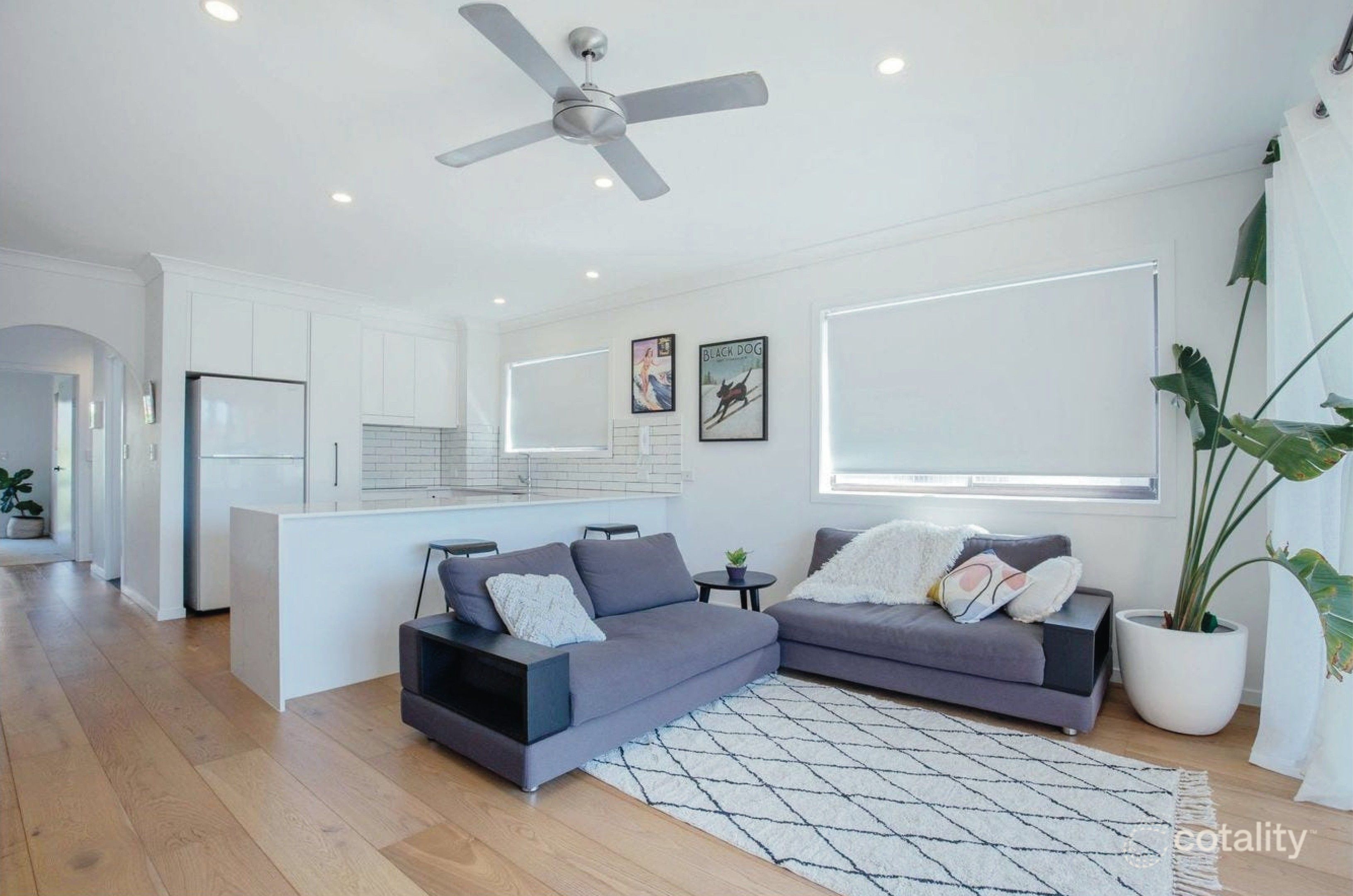 12/22 Britannia Ave, Broadbeach, QLD 4218