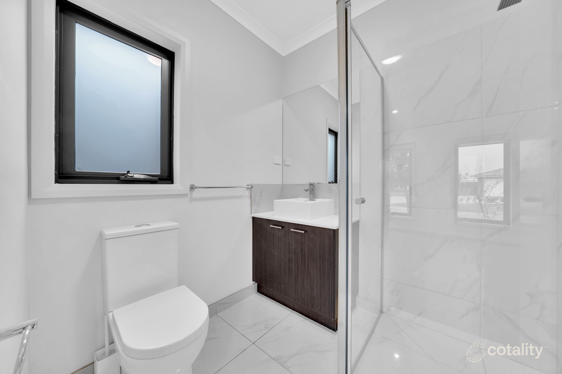 11 Lilydale Ave, Clyde North, VIC 3978