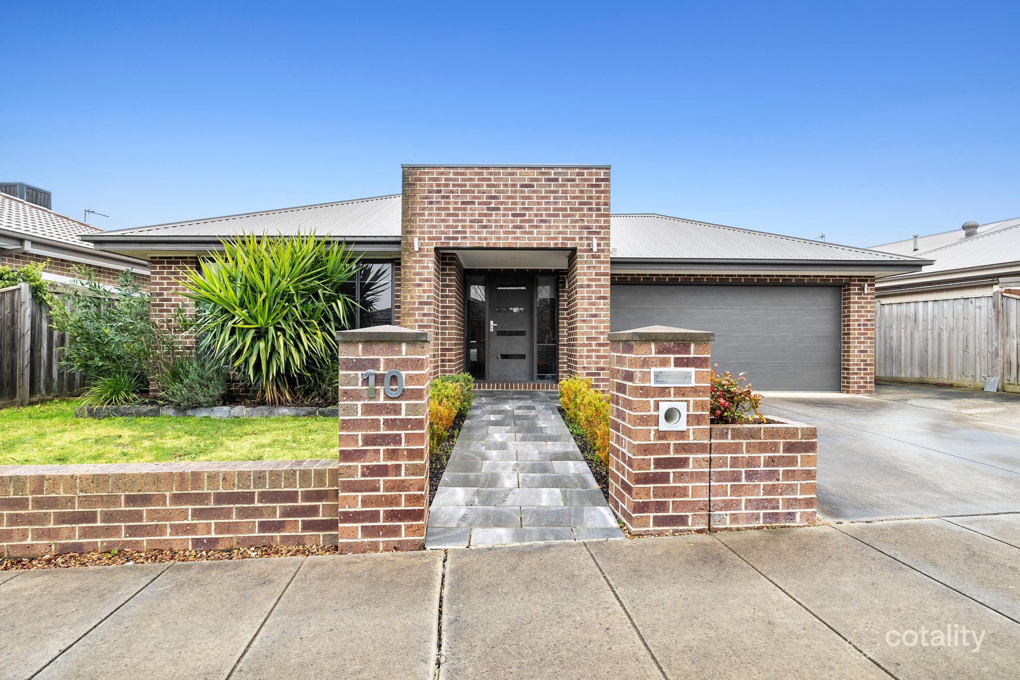 10 Bellington Dr, Alfredton, VIC 3350