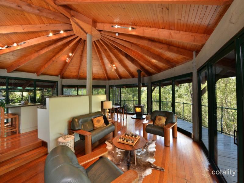 906 Upper Brookfield Rd, Upper Brookfield, QLD 4069