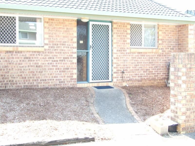 11/10 Rowe Cl, Wishart, QLD 4122