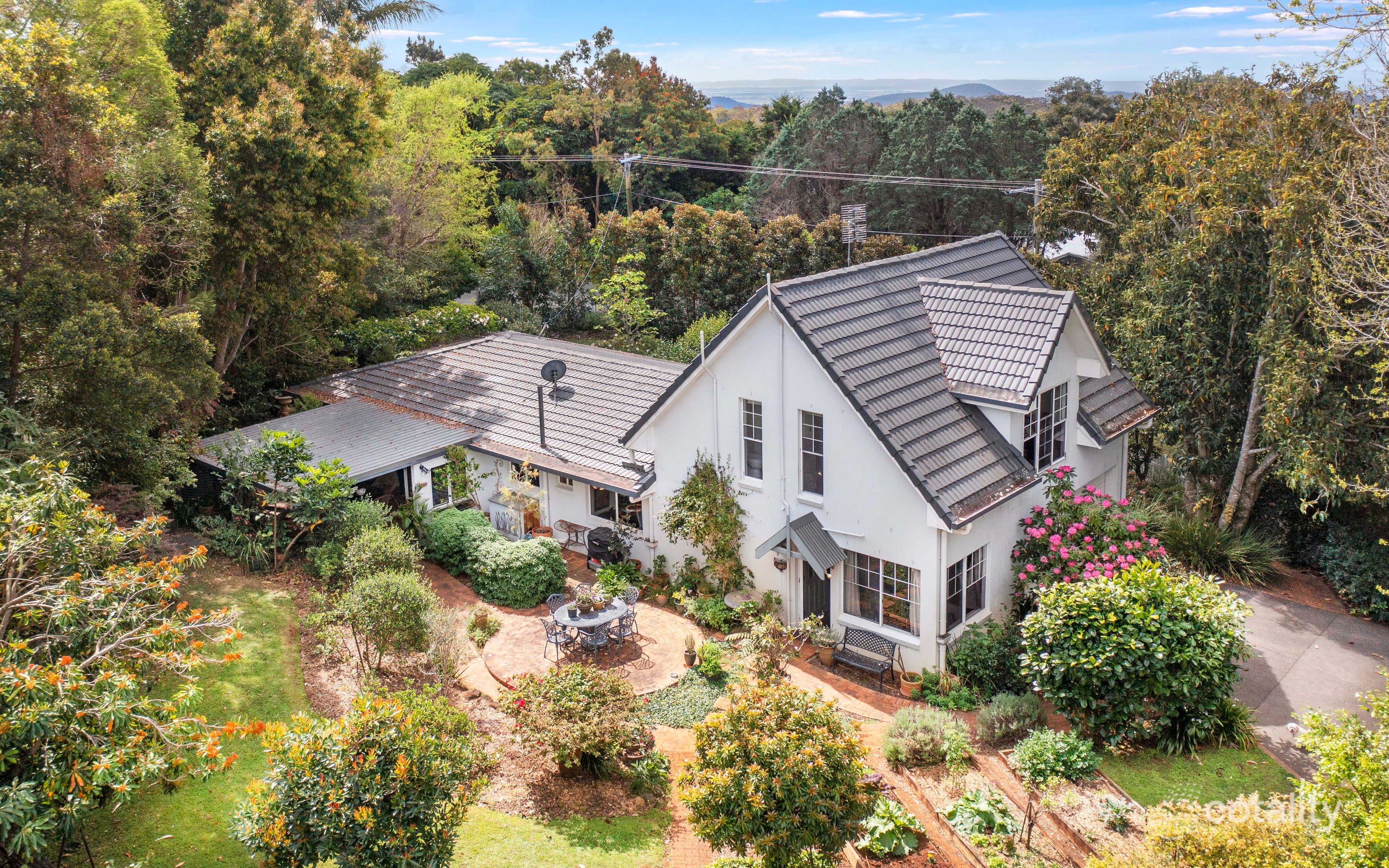 19 Moreton Bay Ave, Tamborine Mountain, QLD 4272