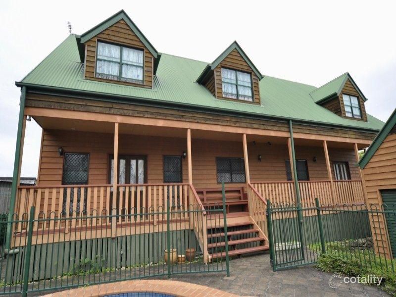 3 Emerson Way, Oxenford, QLD 4210