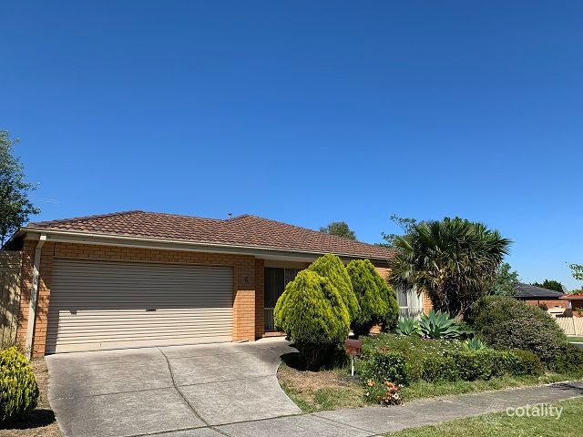 6 Nilufa Ct, Hampton Park, VIC 3976