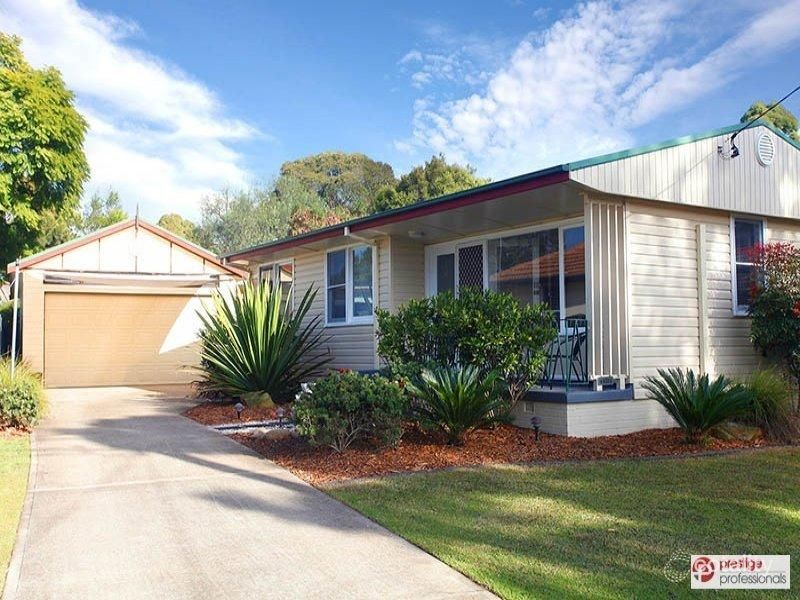 10 Ambon Rd, Holsworthy, NSW 2173