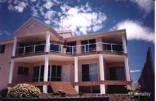 14 Moorong Cres, Malua Bay, NSW 2536