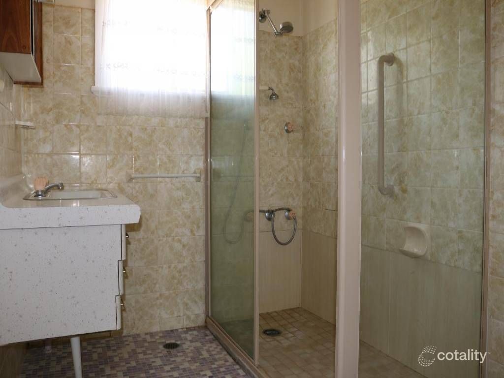 2 White St, Young, NSW 2594