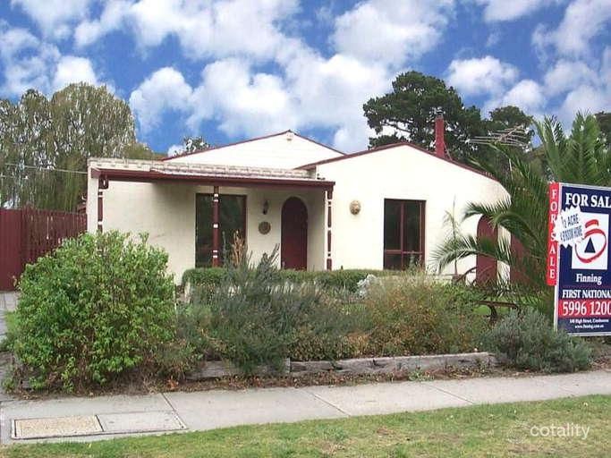 28 Huon Park Rd, Cranbourne North, VIC 3977